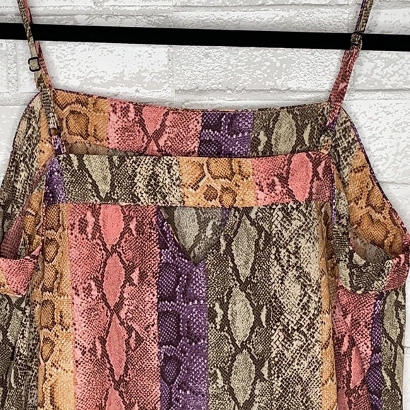NWT HIATUS Snake Print Tank Top - Picture 12 of 15
